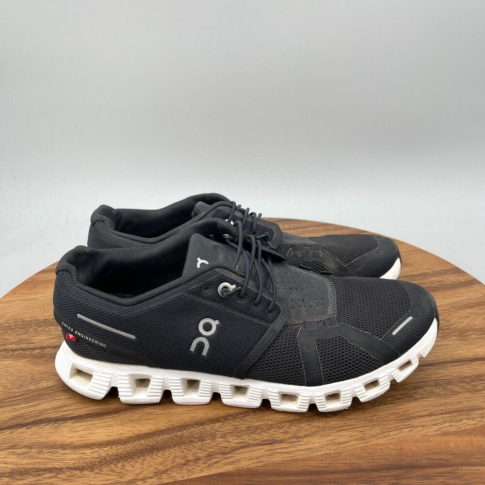 On Cloud 5 Shoes Womens Size 8 Black Training Comfort Running Walking Gym